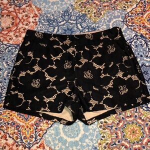 EXPRESS cream and black floral women’s shorts